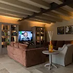 La Collina Dei Ciliegi 3*