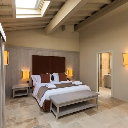 La Collina Dei Ciliegi 3*