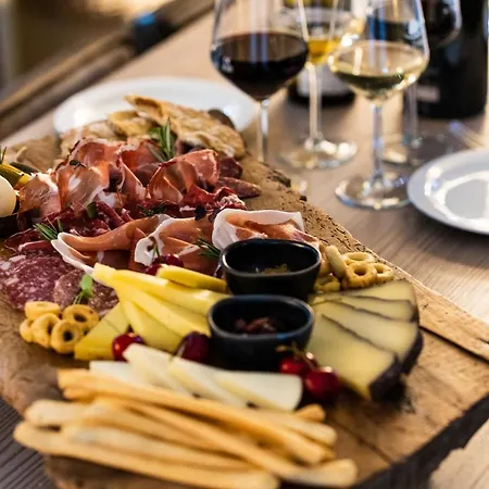 Ca' Del Moro Wine Retreat Resort 3*